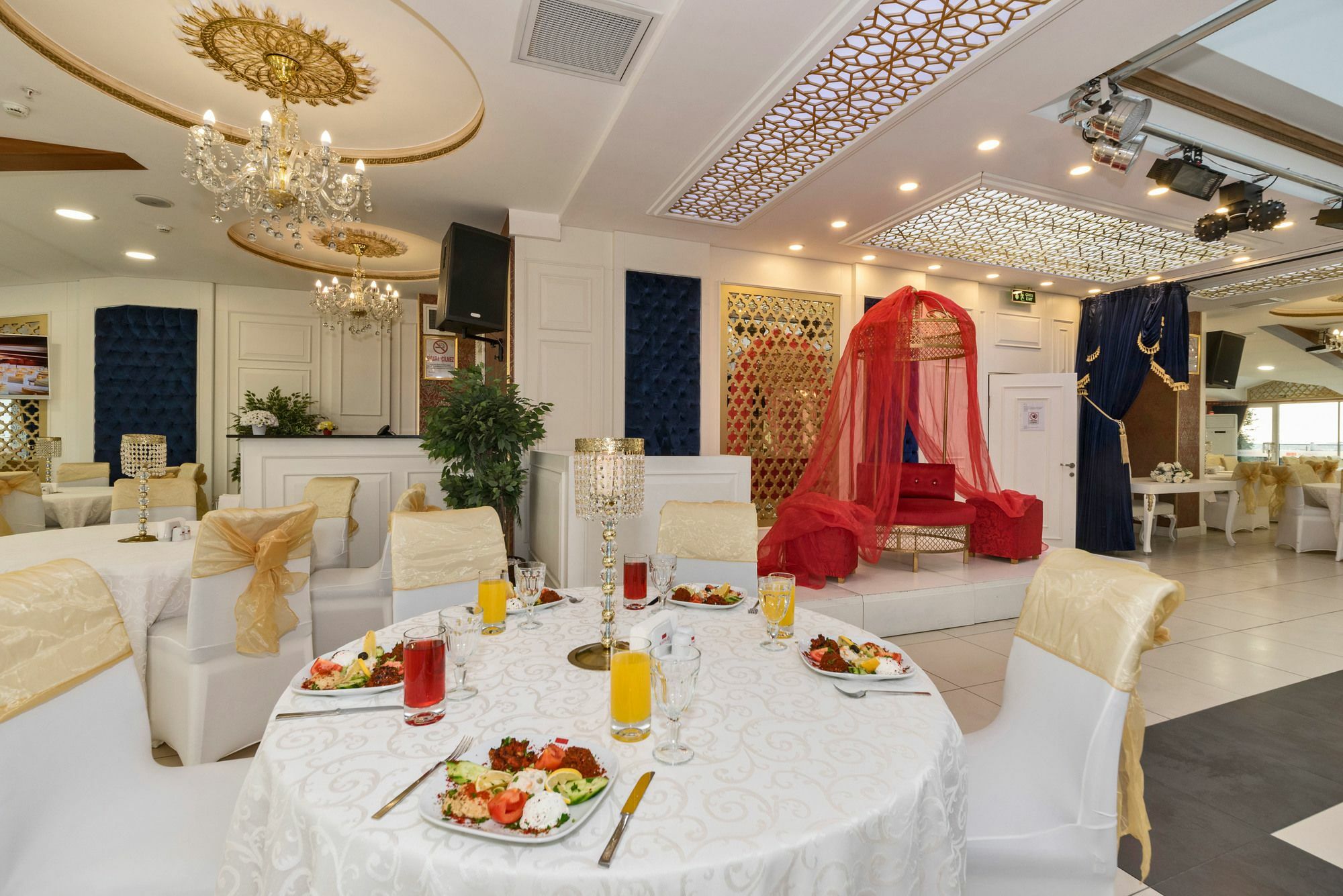 Marnas Hotel Istanboel